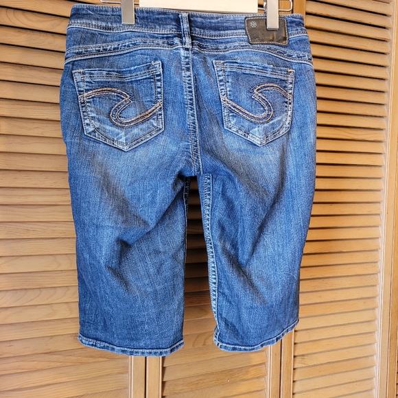 Silver Jeans "Carmen Rose Bermuda" - Picture 1 of 7